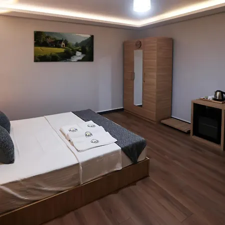 Helios Kaz Daglari Blok2 Bed & Breakfast *